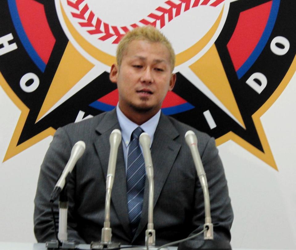 契約交渉を終え来季の目標を語る日本ハム・中田