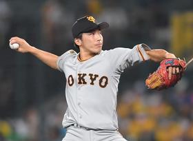 8回、阪神打線を相手に好投した巨人・増田大輝=甲子園(撮影・田中太一)