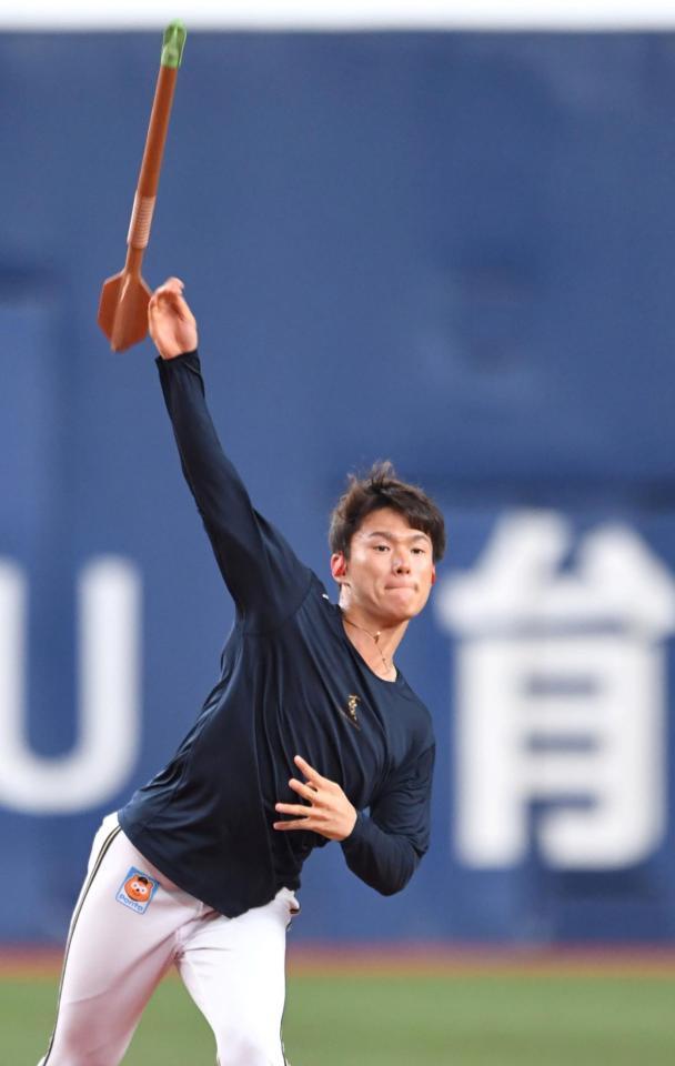 トレーニングする山本由（撮影・北村雅宏）