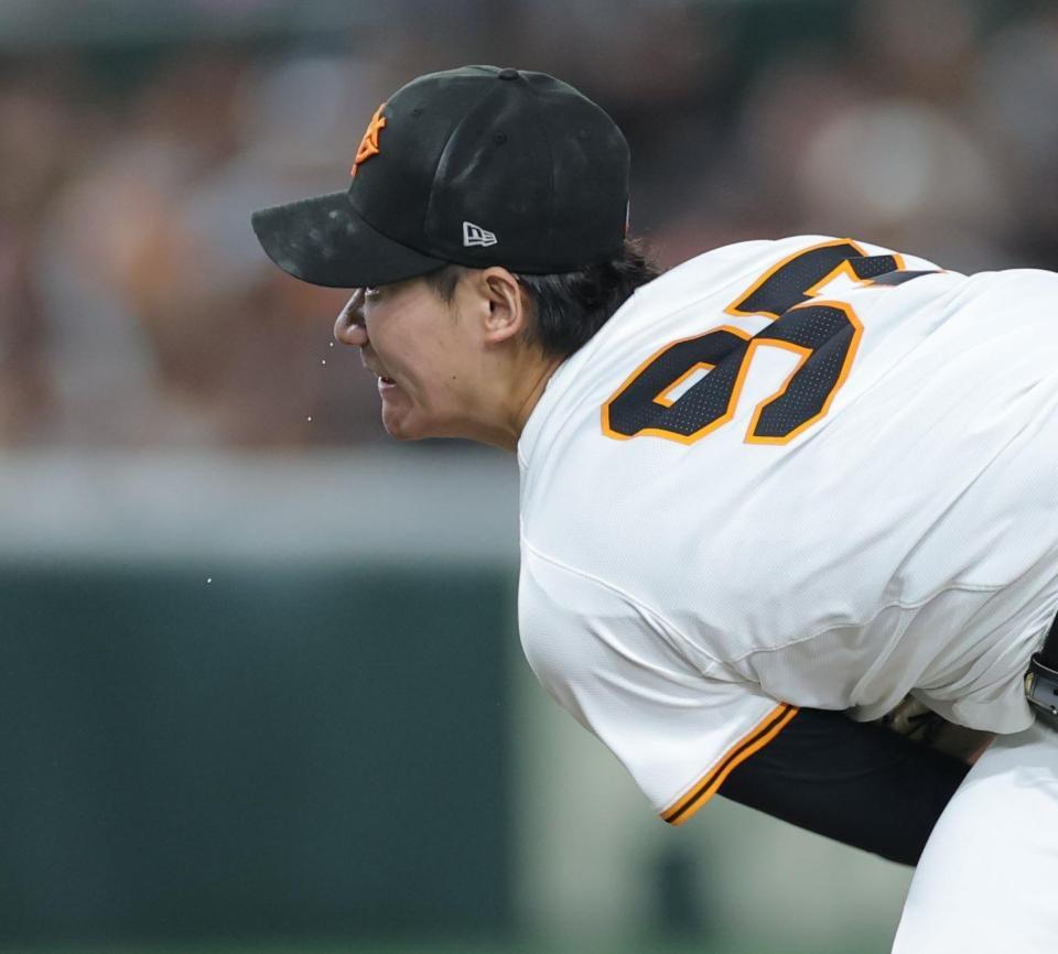 　４回、中日打線に対し力投する井上（撮影・西岡正）