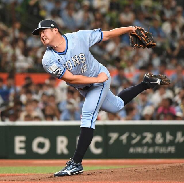ロッテ打線に立ち向かう渡辺(撮影・佐藤厚)