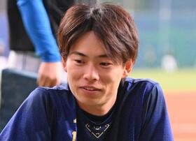 　オリックス・山岡