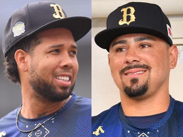 　オリックス・エスピノーザ（左）とマチャド