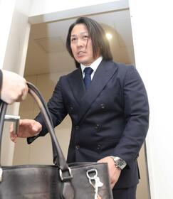 　契約更改を終えた甲斐（撮影・石井剣太郎）