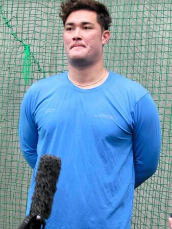 自主トレを公開したリチャード