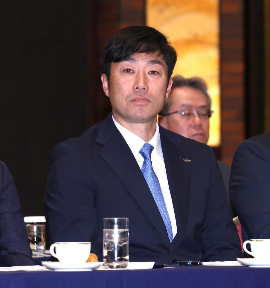 　ＮＰＢ１２球団監督会議に出席した相川監督（撮影・伊藤笙子）