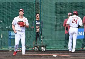 　ライブＢＰで黒川（２４）を斬る前田健（撮影・持木克友）