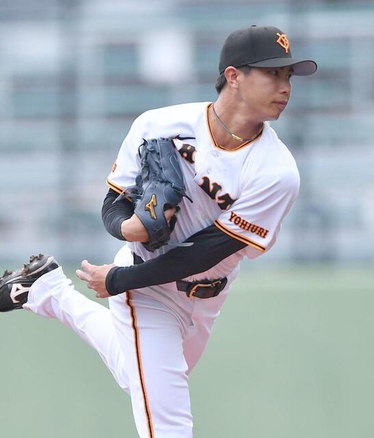先発マウンドで力投する山城（撮影・開出牧）