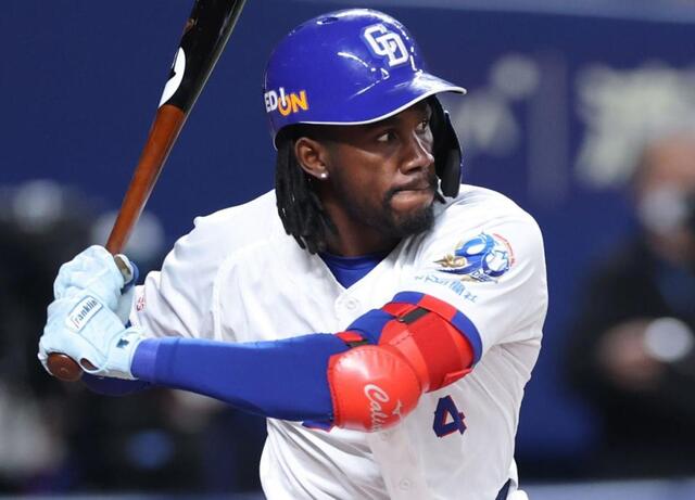 中日　カリステら２選手が２軍降格