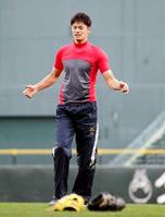 トレーニングで汗を流す戸田(撮影・北村雅宏)