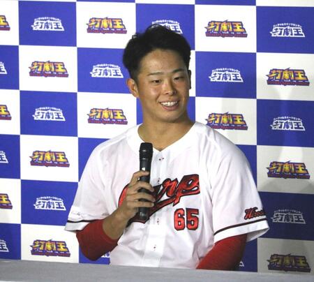 　トークショーに臨んだ玉村