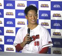 　トークショーに臨んだ玉村