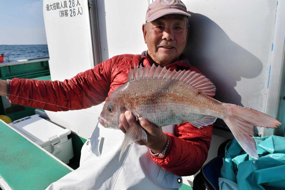 　この日最大は、柏市の田中さんが釣った２キロ級。大ダイは出なかった