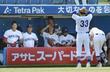 国学院に敗れ、自力優勝を逃した駒大ナイン=神宮