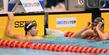 　１００ｍ背泳ぎで優勝した入江陵介（左）と３位の萩野公介（撮影・金田祐二）