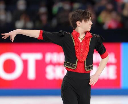 　華麗に舞う中田璃士（撮影・吉澤敬太）