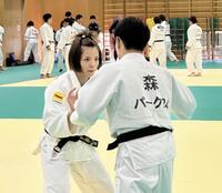 　汗を流す阿部詩