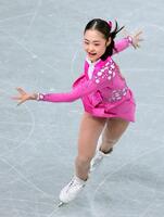 　演技する島田麻央