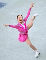 　演技する島田麻央