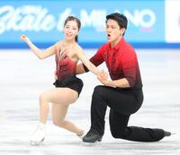 　息の合った演技を見せる三浦璃来＆木原龍一組（撮影・吉澤敬太）