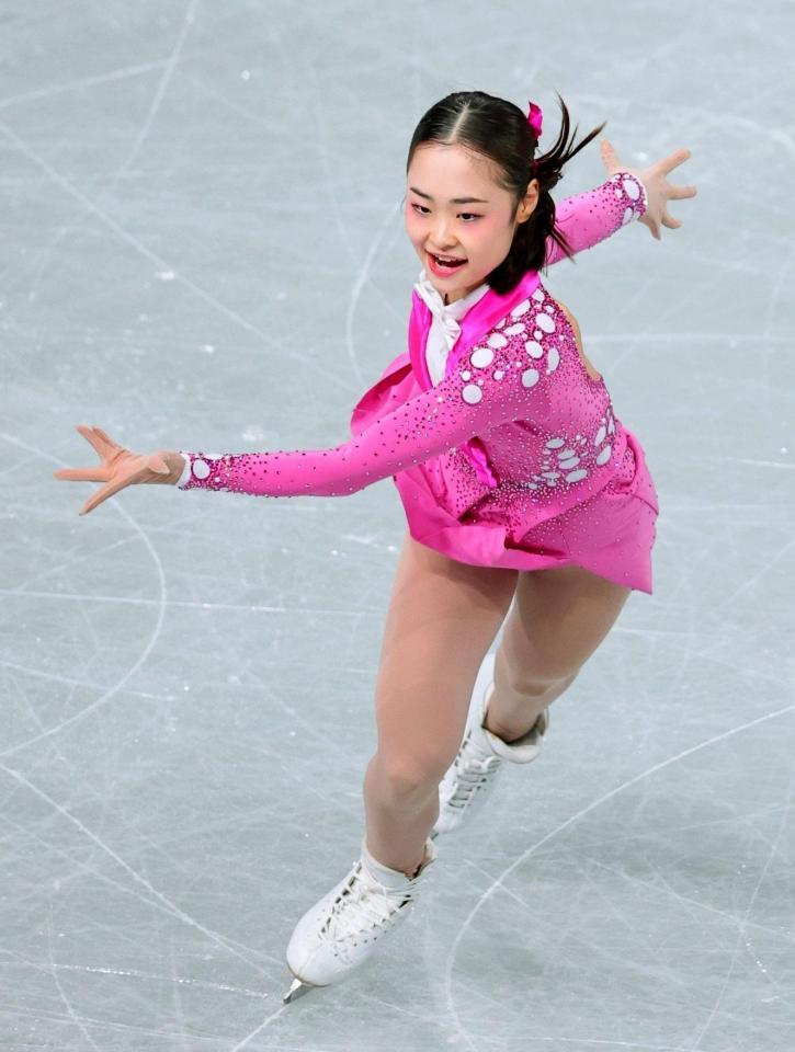 　演技する島田麻央