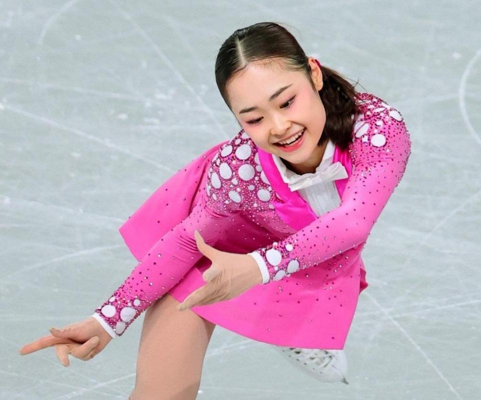 　演技する島田麻央