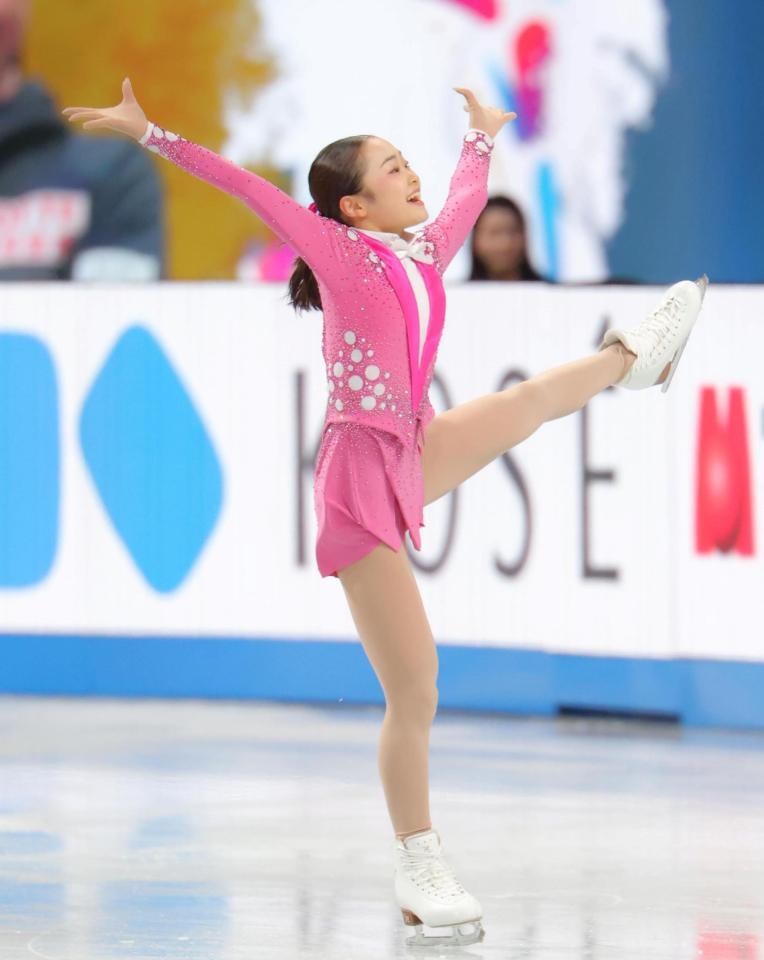 　軽やかに舞う島田麻央（撮影・吉澤敬太）