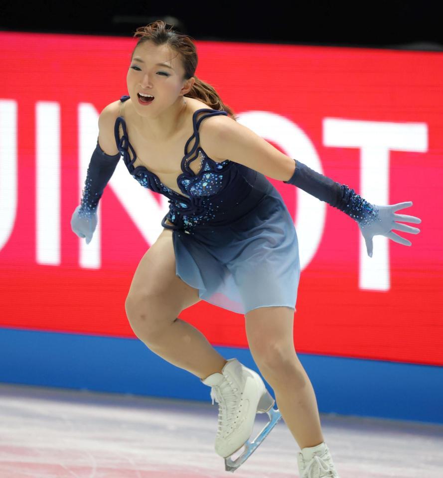 　演技する坂本花織（撮影・吉澤敬太）