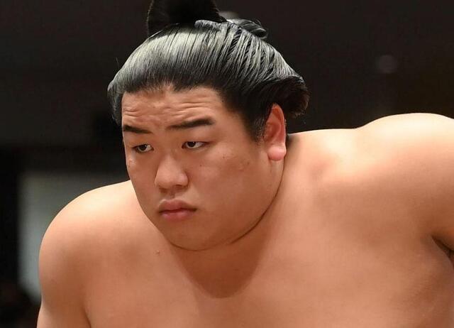 初場所で珍事　異例の時間差物言い