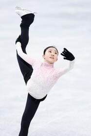 　公式練習で調整する千葉百音＝ミラノ（共同）