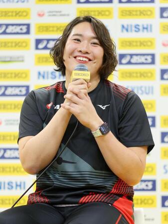 　セイコー・ゴールデングランプリを前に記者会見する北口榛花（代表撮影）