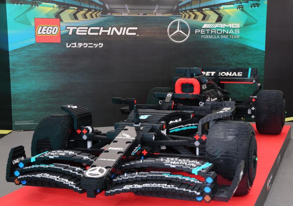 　レゴブロックで作られたメルセデスのＦ１マシン（撮影・神子素慎一）