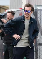 　サーキット入りするアストンマーティン・メルセデスのフェルナンド・アロンソ（撮影・神子素慎一）