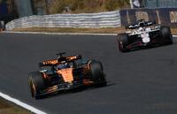 　好走するマクラーレン・メルセデスのオスカー・ピアストリ（８１）＝撮影・神子素慎一