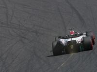 　１３０Ｒを駆け抜けるレッドブル・ホンダのマックス・フェルスタッペン（撮影・神子素慎一）