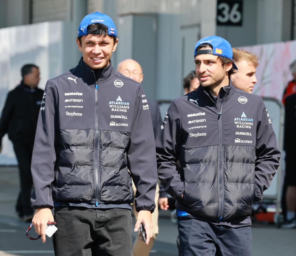 　ウイリアムズ・メルセデスのカルロス・サインツとアレクサンダー・アルボン（左）＝撮影・神子素慎一