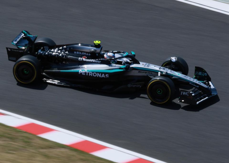 　疾走するメルセデスのキミ・アントネッリ（撮影・神子素慎一）