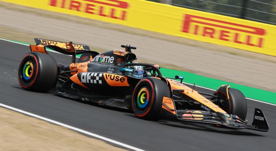 好走するマクラーレン・メルセデスのオスカー・ピアストリ（撮影・神子素慎一）