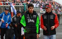 　ザウバー・フェラーリのガブリエル・ポルトレト（左）とハース・フェラーリのオリバー・ベアマン（撮影・神子素慎一）