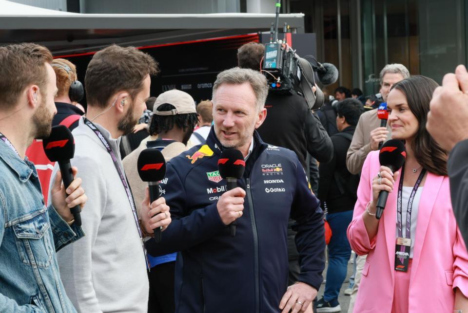 　インタビューに応じるレッドブル・ホンダのクリスチャン・ホーナー代表（撮影・神子素慎一）