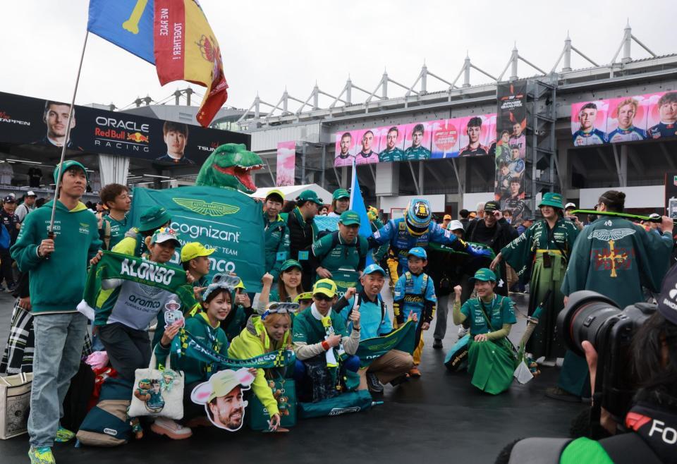 　グランプリを楽しむファン（撮影・神子素慎一）