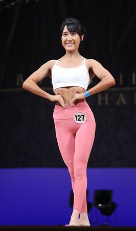 今年大会初優勝を果たした奥村アナ（提供写真）