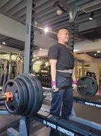 筋トレに打ち込む河野さん