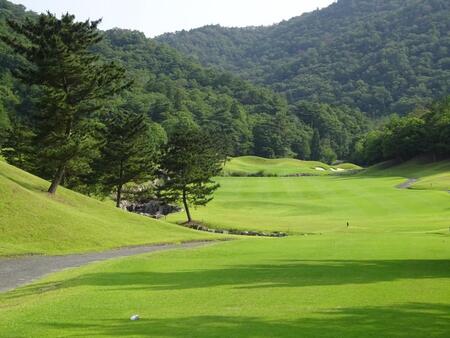 目を楽しませてくれる３番ティーからの眺め