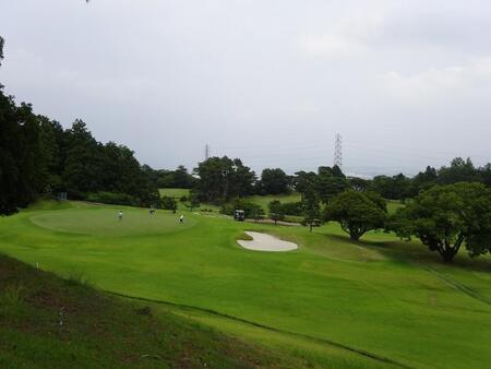 １６番、ちょっと苦労もゴルフの楽しみ