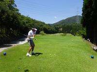 ここは３００ヤード。果敢に１オンチャレンジだ