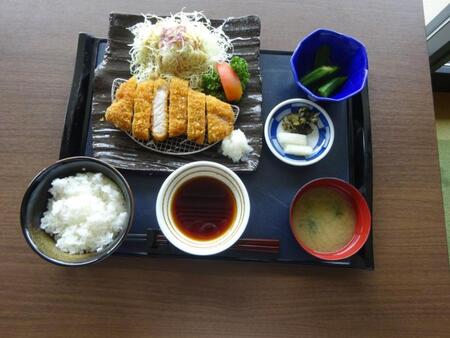 「国産豚ロースカツ膳　おろしポン酢」