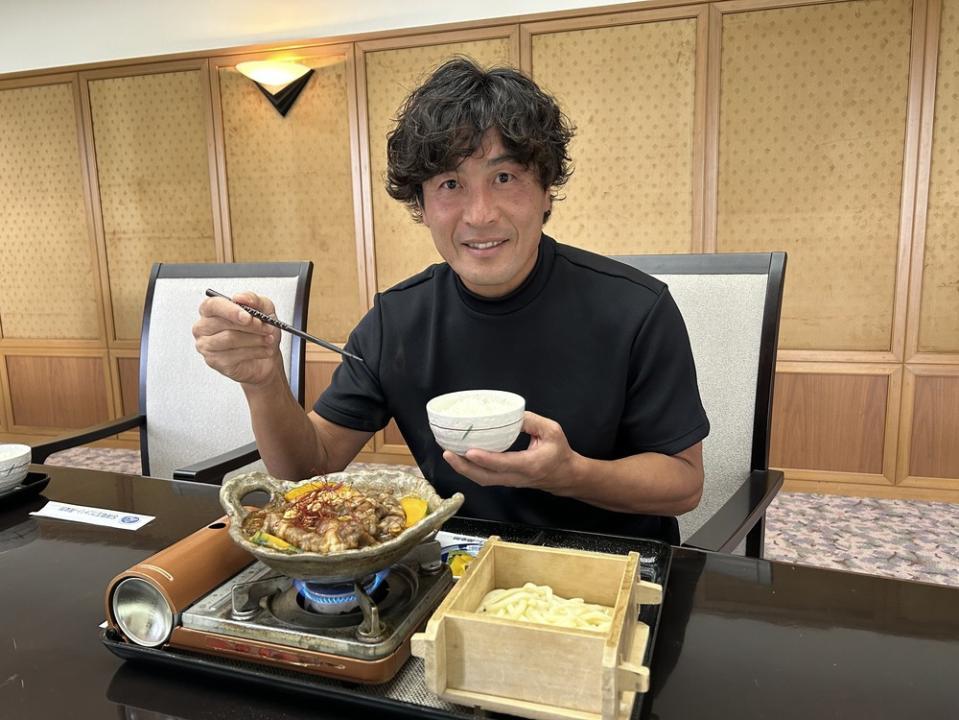 「火山焼き定食」もボリューム満点だ