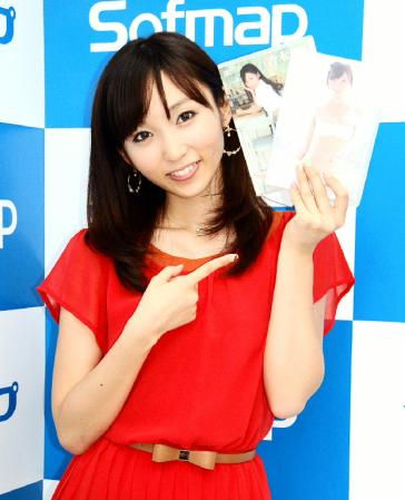 http://i.daily.jp/gossip/2012/10/06/Images/05431823.jpg