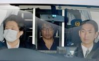 送検されるASKA容疑者=東京・湾岸警察署(撮影・佐々木彰尚)